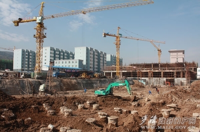 麥積區(qū)重點項目建設(shè)加速推進(jìn)，建設(shè)工程施工如火如荼